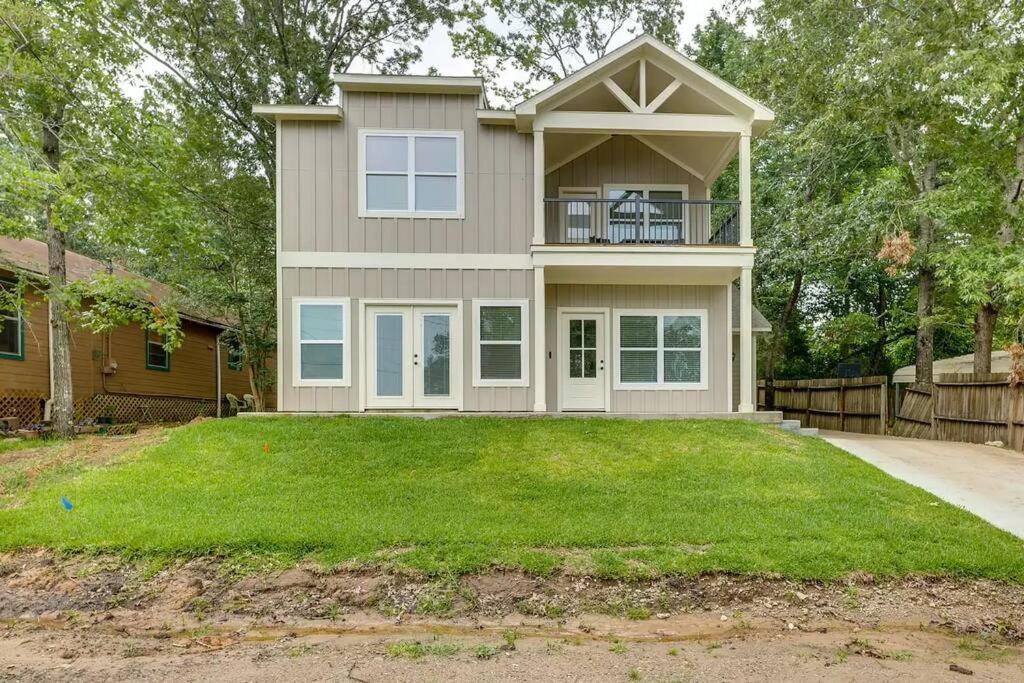 Vacation Home Lake Livingston! Onalaska Exterior photo